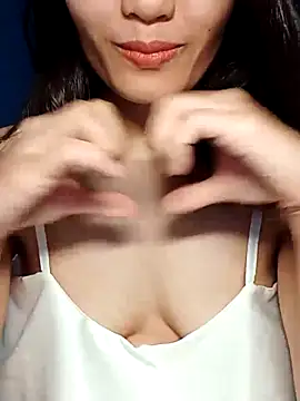 Hinna x online show from October 9, 2025, 1:17 am