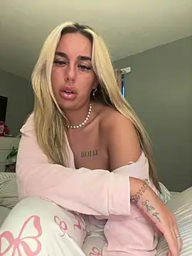 EllieMaeBaby online show from March 28, 2026, 6:42 pm