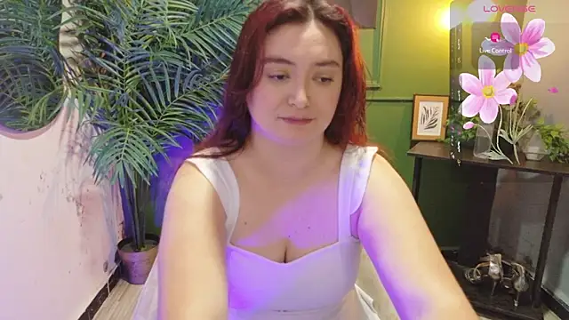 Snapshot of Anaa_Rose chatting on May 7, 2026, 12:30 pm Anaa Rose online show from May 7, 2026, 12:30 pm