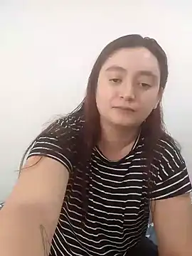 Snapshot of Anaa_Rose chatting on October 16, 2025, 12:30 am Anaa Rose online show from October 16, 2025, 12:30 am