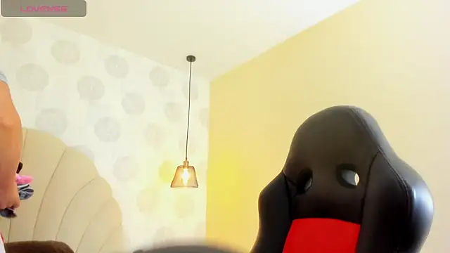 GIANAMILLER6 online show from February 10, 2026, 12:04 pm