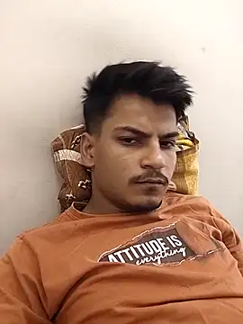 KaranSingh0m online show from May 3, 2026, 2:42 pm