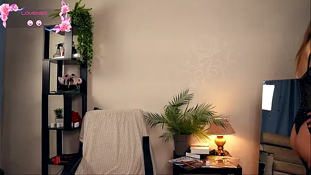 Snapshot of OdellaGillingham chatting on November 25, 2025, 6:52 pm OdellaGillingham online show from November 25, 2025, 6:52 pm