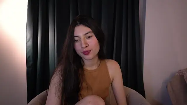 Snapshot of Auralea chatting on June 25, 2026, 5:12 am Auralea online show from June 25, 2026, 5:12 am