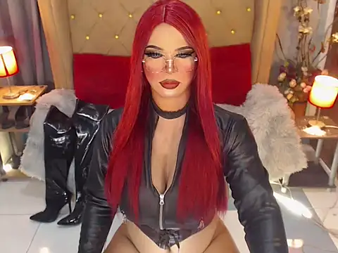 Snapshot of UrQueenDomCumTS chatting on October 12, 2025, 3:19 am UrQueenDomCumTS online show from October 12, 2025, 3:19 am