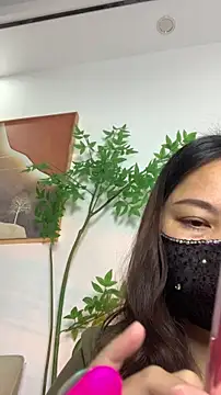 zhizhinaigai online show from November 28, 2025, 4:23 am