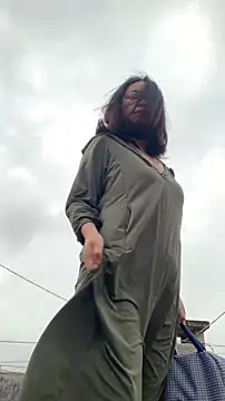 zhizhinaigai online show from March 29, 2026, 4:03 am