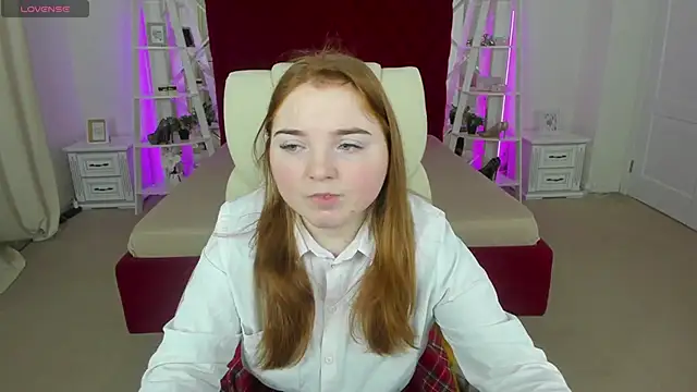 Snapshot of KattyRose8 chatting on May 7, 2026, 5:33 am KattyRose8 online show from May 7, 2026, 5:33 am