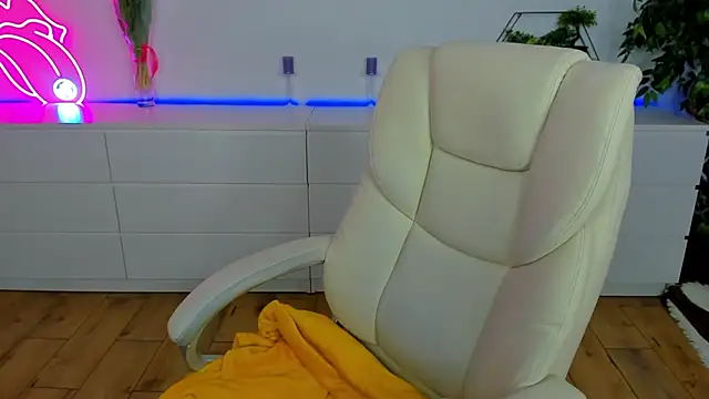 KattyRose8 online show from March 7, 2026, 7:08 pm