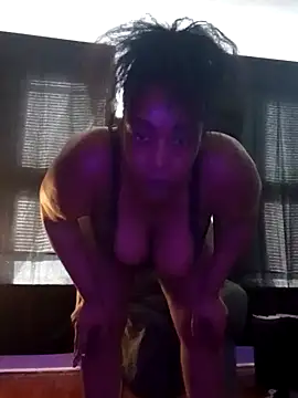 Snapshot of Nisha_Benz chatting on October 8, 2025, 8:09 pm Nisha Benz online show from October 8, 2025, 8:09 pm