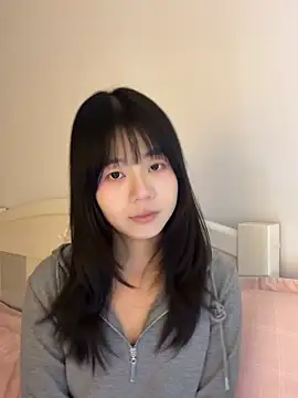 Snapshot of Ella-A9 chatting on October 19, 2025, 2:42 pm Ella-A9 online show from October 19, 2025, 2:42 pm