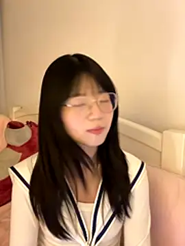 Snapshot of Ella-A9 chatting on November 26, 2025, 3:45 pm Ella-A9 online show from November 26, 2025, 3:45 pm