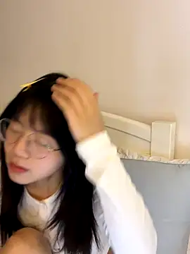 Snapshot of Ella-A9 chatting on October 28, 2025, 3:51 am Ella-A9 online show from October 28, 2025, 3:51 am