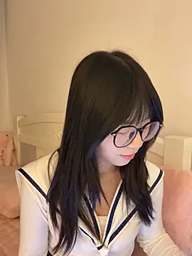 Snapshot of Ella-A9 chatting on November 24, 2025, 3:12 pm Ella-A9 online show from November 24, 2025, 3:12 pm