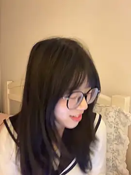 Snapshot of Ella-A9 chatting on November 23, 2025, 3:00 pm Ella-A9 online show from November 23, 2025, 3:00 pm