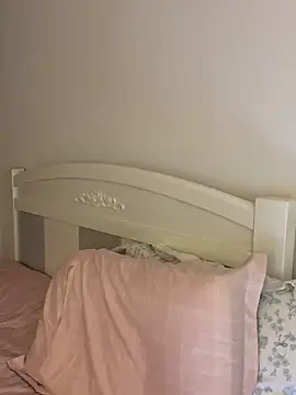 Snapshot of Ella-A9 chatting on November 19, 2025, 3:12 pm Ella-A9 online show from November 19, 2025, 3:12 pm