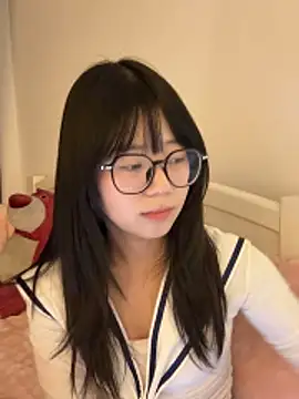 Snapshot of Ella-A9 chatting on November 30, 2025, 3:24 pm Ella-A9 online show from November 30, 2025, 3:24 pm