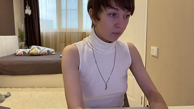 Snapshot of daniellia_ chatting on May 4, 2026, 2:20 pm daniellia online show from May 4, 2026, 2:20 pm