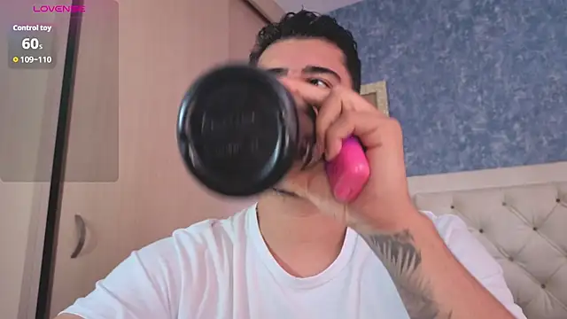 ryan evanss online show from December 21, 2025, 1:35 pm