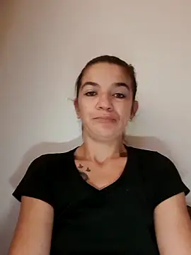 Snapshot of alinaalinutzq chatting on November 1, 2025, 6:30 am alinaalinutzq online show from November 1, 2025, 6:30 am