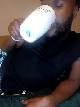 Snapshot of smith_lolah chatting on October 8, 2025, 8:09 pm smith lolah online show from October 8, 2025, 8:09 pm