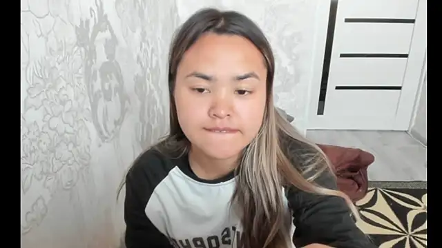 saika blush online show from November 3, 2025, 3:56 am