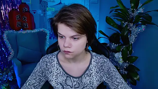 EllieMurler online show from December 18, 2025, 9:03 am