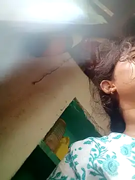 Hot siiii online show from September 19, 2025, 2:59 am