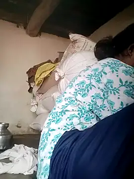 Hot siiii online show from September 28, 2025, 2:51 am