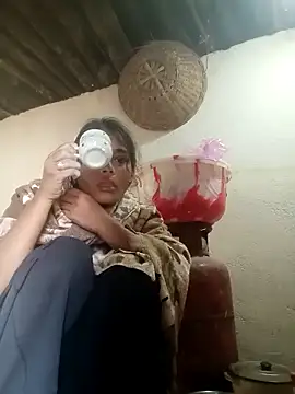 Hot siiii online show from November 21, 2025, 3:16 am