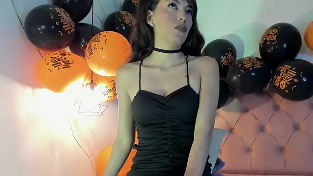 Snapshot of Bellarohs chatting on November 1, 2025, 1:49 pm Bellarohs online show from November 1, 2025, 1:49 pm