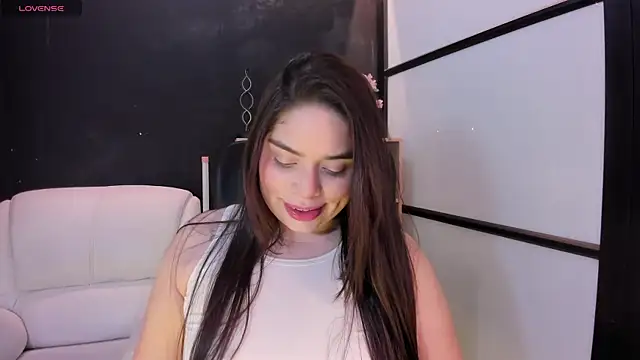 Snapshot of sunnypaytton chatting on November 18, 2025, 12:19 pm sunnypaytton online show from November 18, 2025, 12:19 pm