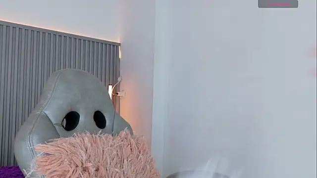 Celeste Presstigge online show from February 20, 2026, 10:12 pm