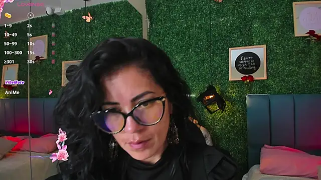 Linagh  online show from November 15, 2025, 11:47 am