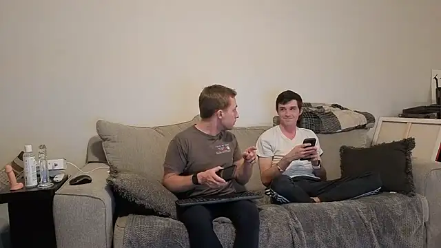 Snapshot of Drakerileyxxx chatting on March 15, 2026, 12:39 am Drakerileyxxx online show from March 15, 2026, 12:39 am