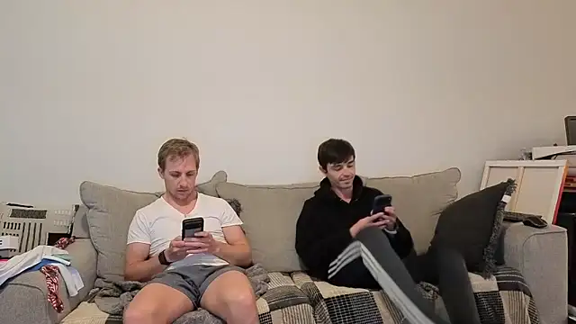 Snapshot of Drakerileyxxx chatting on March 29, 2026, 8:21 pm Drakerileyxxx online show from March 29, 2026, 8:21 pm