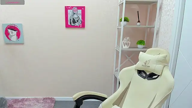 R0cket bunny online show from October 20, 2025, 1:07 am