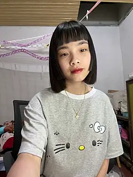 Snapshot of andymi1 chatting on May 14, 2026, 1:46 am andymi1 online show from May 14, 2026, 1:46 am