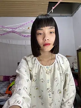 Snapshot of andymi1 chatting on May 13, 2026, 2:07 am andymi1 online show from May 13, 2026, 2:07 am