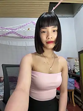 Snapshot of andymi1 chatting on May 23, 2026, 2:10 am andymi1 online show from May 23, 2026, 2:10 am