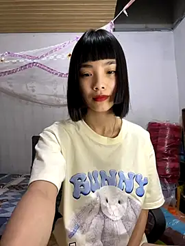 Snapshot of andymi1 chatting on October 12, 2025, 2:24 am andymi1 online show from October 12, 2025, 2:24 am