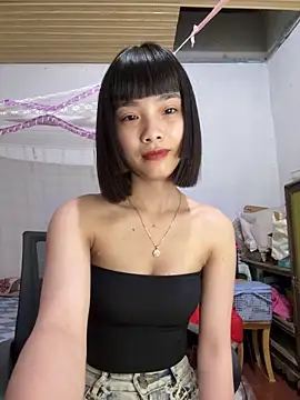 Snapshot of andymi1 chatting on May 20, 2026, 2:03 pm andymi1 online show from May 20, 2026, 2:03 pm