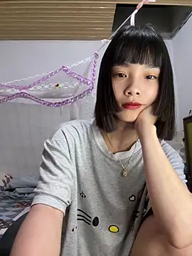 Snapshot of andymi1 chatting on June 1, 2026, 8:36 am andymi1 online show from June 1, 2026, 8:36 am