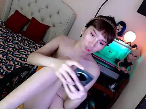 ShantalFoxxy  online show from November 6, 2025, 4:49 am