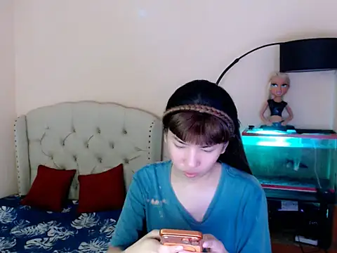 ShantalFoxxy  online show from April 3, 2026, 1:01 am