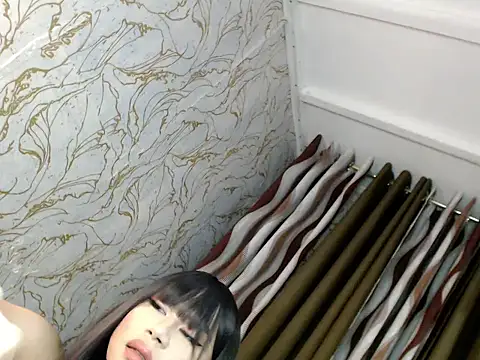 Honey Swellens online show from March 1, 2026, 3:56 pm