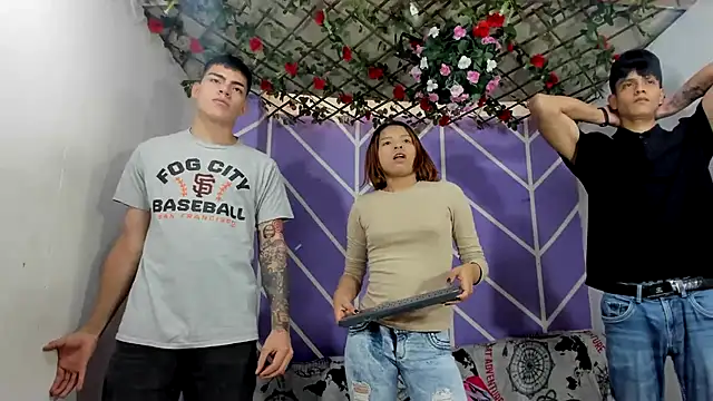 lau and boys18 online show from November 24, 2025, 6:19 pm