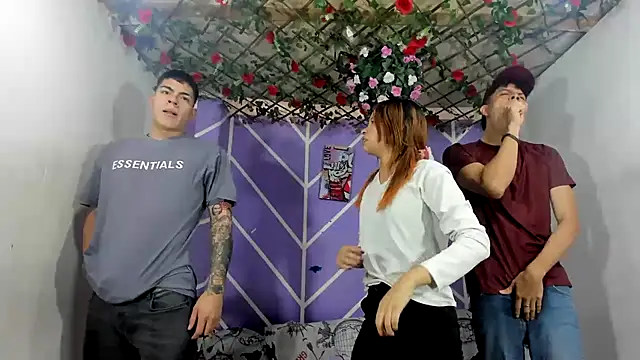 lau and boys18 online show from November 18, 2025, 1:14 pm