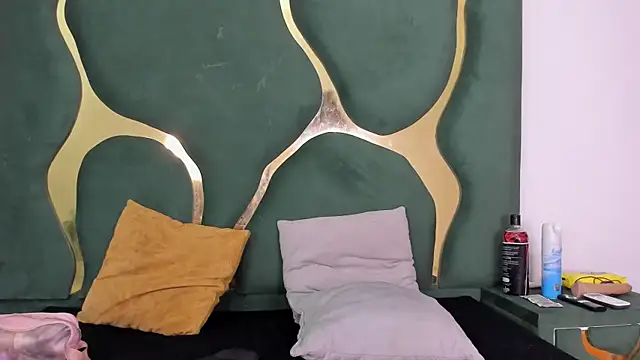 DaylesAndHarry online show from January 12, 2026, 12:56 pm