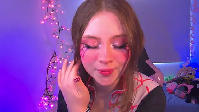 Lil bela online show from December 3, 2025, 11:53 am